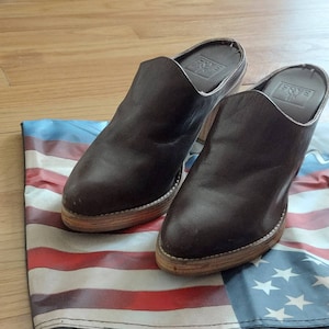 Vintage Frye Clogs, Tobacco Brown Leather, Wooden Block Heel | Womens Size 8.5 | Original FRYE Brand, Made In USA