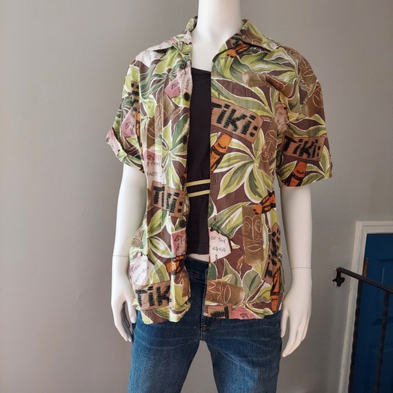 Tiki Shirt, Coconut Buttons | Size M/L Chest 42 I… - image 2