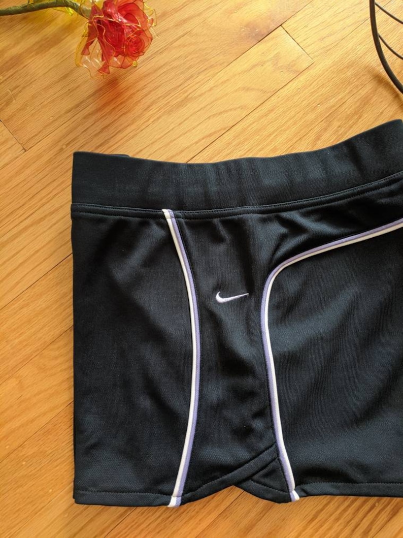 Navy Tennis Shorts, Retro Nike: Lavender Stripes, Size Small image 8