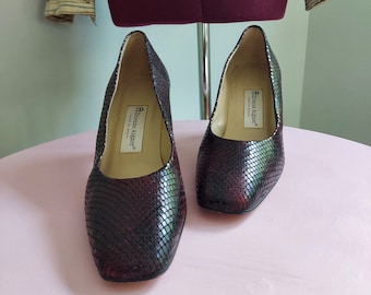 Etienne Aigner Pumps, Vintage Snakeskin, Cordovan Mix | The Valencia, 1970s | Size 9.5 Women | Oblong Block Heel 3 Inch | Made In Spain