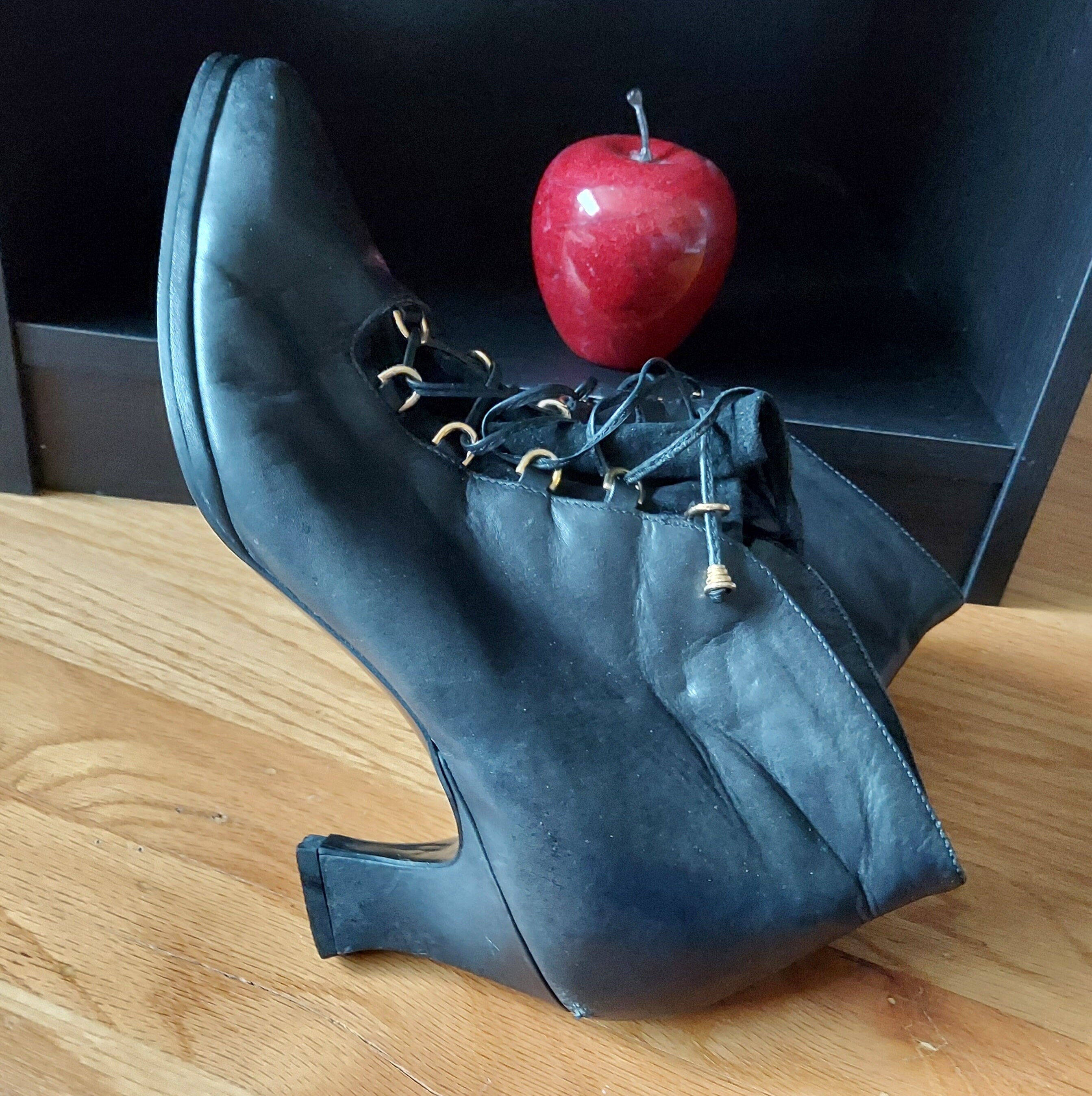 Enzo angiolini cheap paizley dress booties