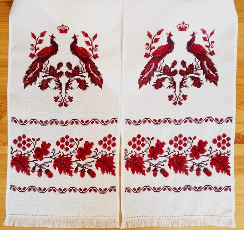 ウクライナアンティーク花柄刺繍リネン ルシュニキ rushnyk 100年前の