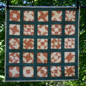 Baby sampler quilt