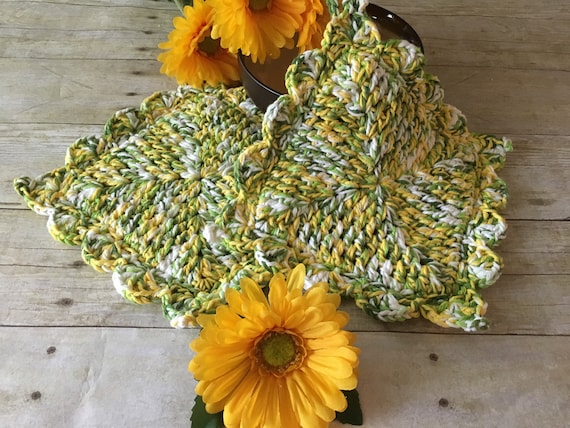 Pot Holders, Kitchen Potholder, Yellow Green Pot Holders, Crochet Potholder,  Pot Holders, Gift for Her, Floral Pot Holders, Mothers Day Gift 
