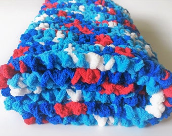 Red White Blue Baby Blanket, Crochet Baby Blanket, Newborn Blanket, Photo Prop, Car Seat Blanket, Bernat Blanket, Free Shipping, Baby Gift