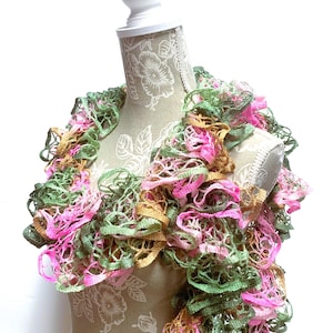 Mothers Day Gift, Multi Colored Ruffle Scarf, Crochet Ruffle Scarf, Crochet Scarf, Gift for Her, Ruffle Scarf, Fashion Scarf, Handmade Scarf