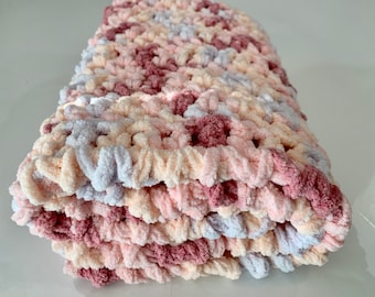 Pink Baby Blanket, Crochet Baby Blanket, Car Seat Blanket, Pink Crochet Blanket, Baby Girl Blanket, Bernat, Handmade Blanket, Ready to Ship