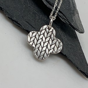 Tiny Modern Leaf Clover Silver Necklace Silver Four Leaf Lucky Clover Pendant Necklace Handmade Layering Modern Boho Jewelry Bracelet Charm