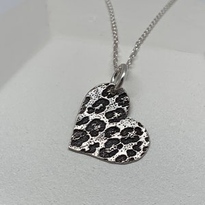 Minimalist Jewelry Tiny Heart Animal Leopard Necklace Silver Modern Pendant Silver Heart Charm Jewelry Layering Necklace Bracelet Charm