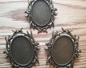 3 Broschenfassungen f. Cabochons, bronzefarben (1,30 Euro/Stück)