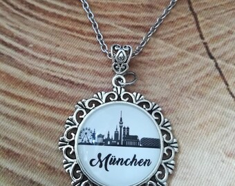 Trachtenkette "München", Glascabochon, Souvenir, Bayern