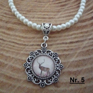 1 Perlenkette in creme mit Trachtenanhänger, viele Motive zur Wahl Bild 6