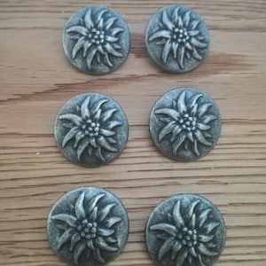 6 Trachtenknöpfe Edelweiss, 2 cm, antik-silberf. 1,25 Euro/Stück image 1