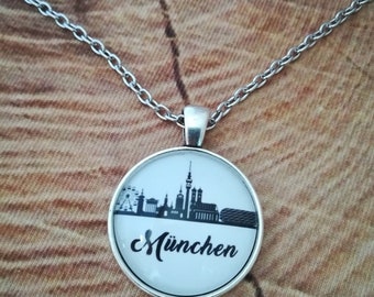 Trachtenkette "München", Glascabochon, Souvenir, Bayern