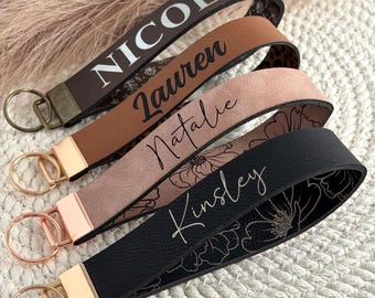 Llavero de pulsera personalizado para mujer / Llavero con nombre personalizado / Llavero de cuero sintético grabado