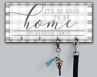 Personalized Key Ring Holder, Family Key Holder, Farmhouse Style Key Rack, Housewarming Gift, Wall Mount Key Holder, Custom Key