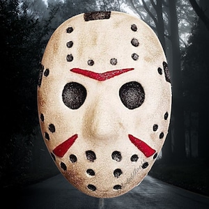 Evil Hockey Mask Halloween Bath Bomb, Gothic Horror Bath Bomb, Friday the 13th Horror-Inspired Fizzy Bomb, Halloween Gift for Slasher Fans