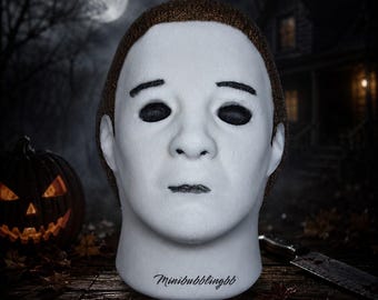 Creepy Horror Mask Bath Bomb – Luxury Retro Slasher Face Spa Gift, Handcrafted Scary Boogeyman Treats, Gothic Party Favor
