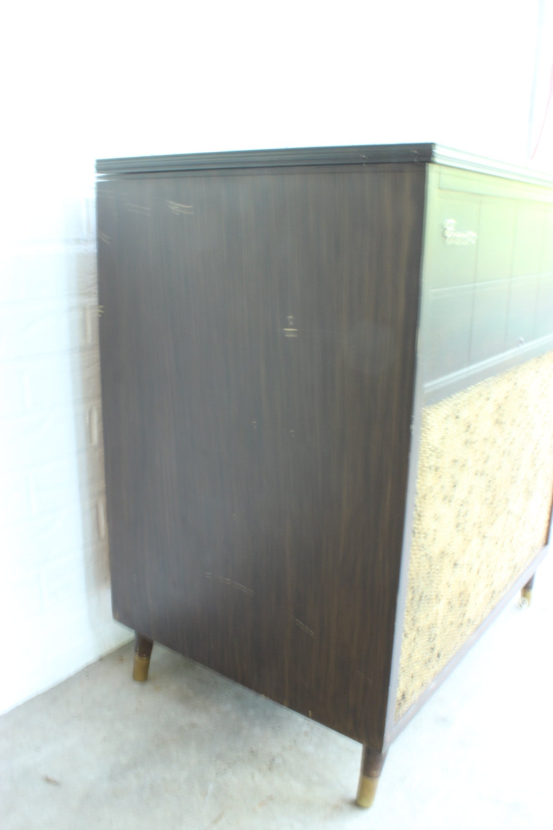 Emerson Vintage Record Player Console With Am Radio 1950's Plays 78's 45's 33's and 16