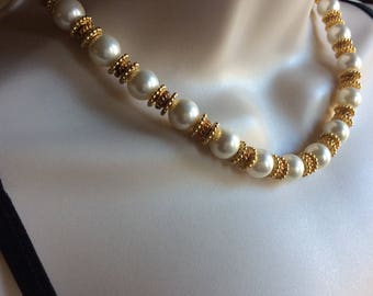 Pearl necklace, glass pearl necklaces, gold necklaces, bridal necklaces, Classic necklace