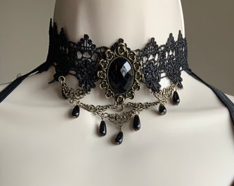 Venice Lace choker/ lace and  chains choker/  black center charm choker. Victorian Lace Choker /Vintage  chocker/ Venice Lace chocker/