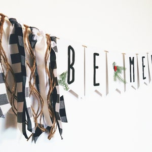 Be Merry Banner, Farmhouse Style Christmas Decor, Buffalo Plaid Decor, Photo Prop For Christmas Cards, White Winter Garland, Rustic Holiday