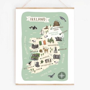 Carte de l'Irlande de Zazzle.be Liste d'envies Vous avez des idées ? Impression illustrée de voyage irlandais | Animaux et monuments mignons | Cadeau ou souvenir Wanderlust