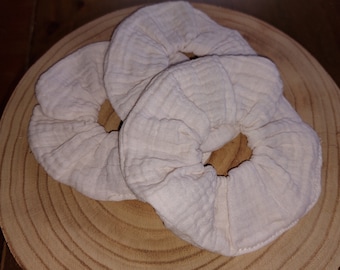 Muslin scrunchie hair tie natural white