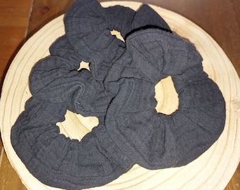 Muslin scrunchie hair tie black