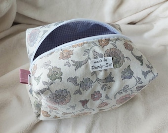 Boxy Bag Cosmetic Bag Storage Bag Vintage Flower Pouch Makeup Bag Cottage Core