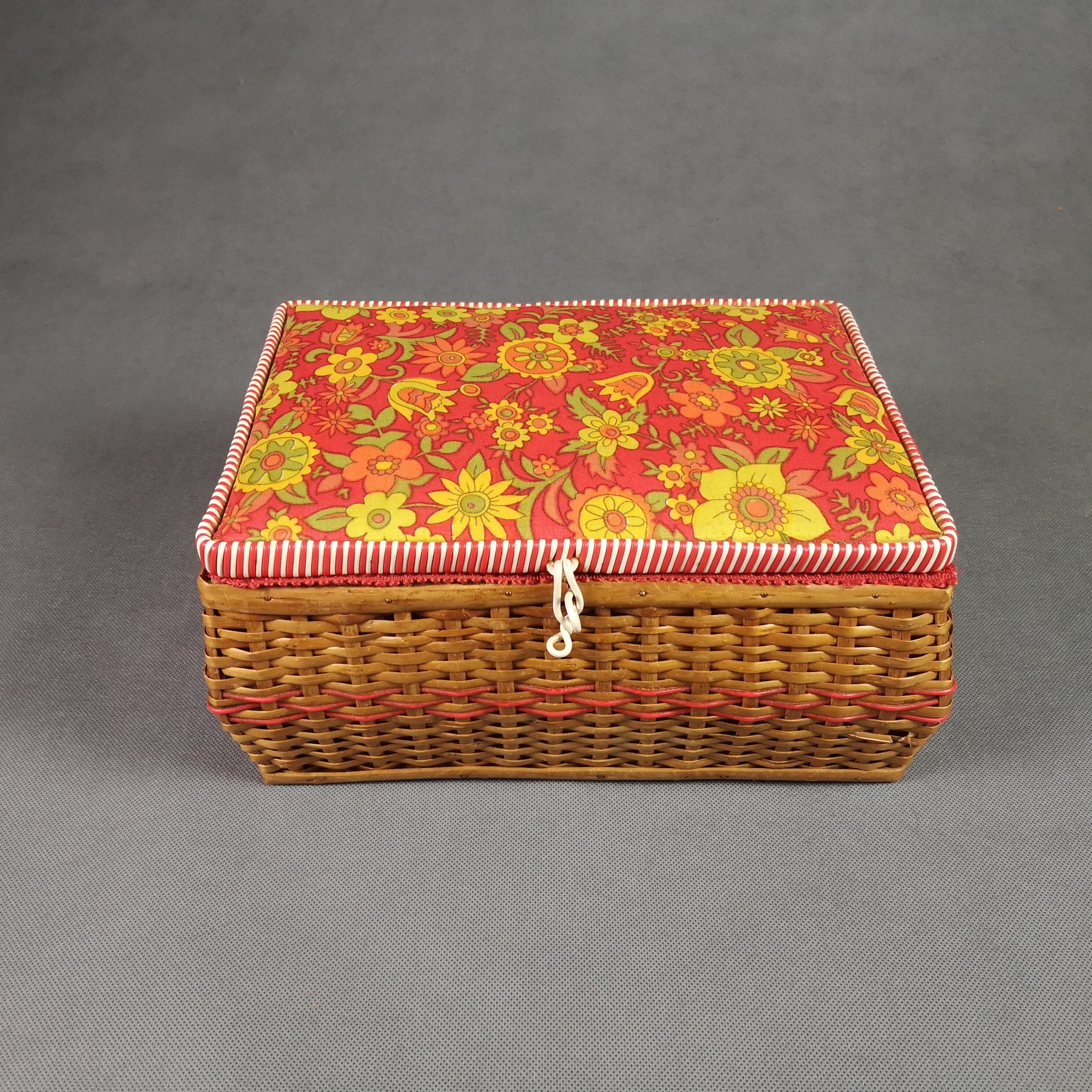 Vintage Sewing Basket/box With Quilted Fabric Top, Plastic Twine