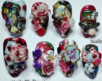 Set de uñas inspirado en Alicia en el País de las Maravillas / Con set de uñas para los pies opcional /