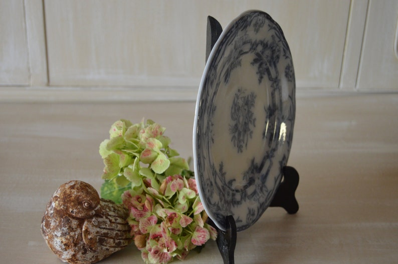 Lovely Vintage French white and blue dessert dish piedouche with small round footed sarreguemines pattern ceres
