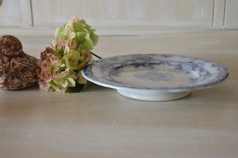 Lovely Vintage French white and blue dessert dish piedouche with small round footed sarreguemines pattern ceres