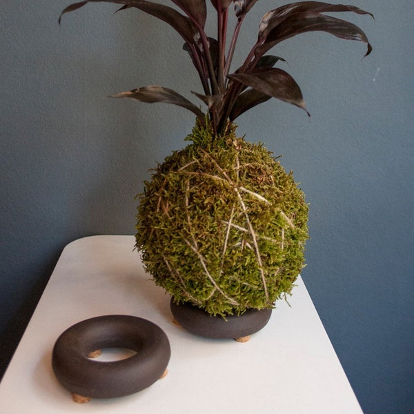 Stoneware Kokedama Holder, Air Plant Holder, Plant Basket, Planters, Ring Pots, Succulent Pot, Brown Stoneware Pot, Stoneware Planter, Clay