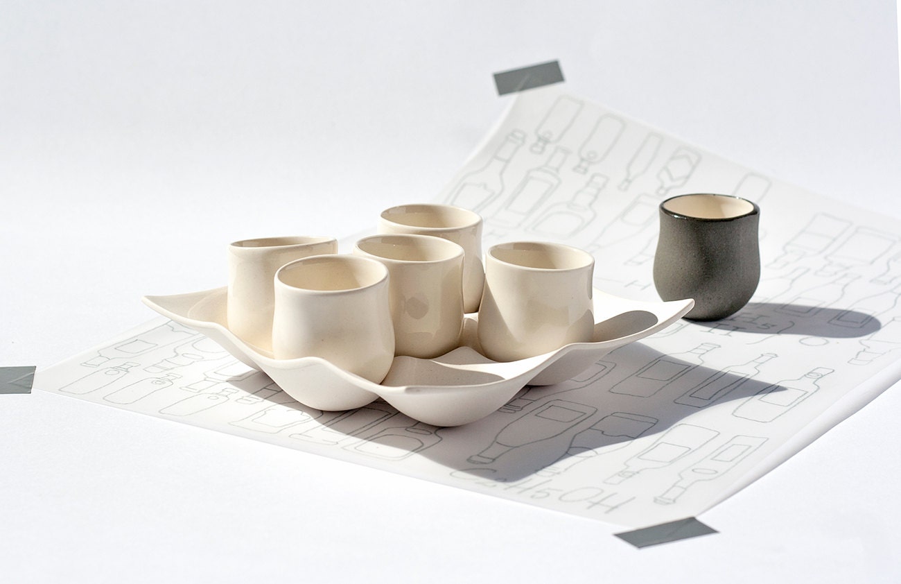 Ensemble De Tasses, Tasses