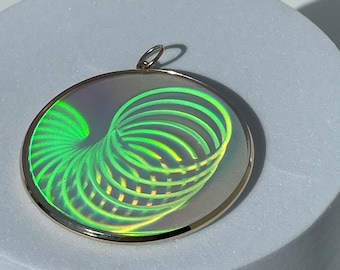 Vintage Slinky Hologram Pendant Solid 9k Gold