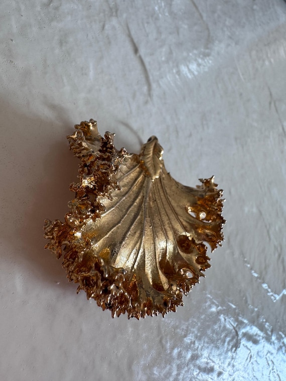 Estate 24K Gold Dipped Natural Kale Leaf Pendant - image 4