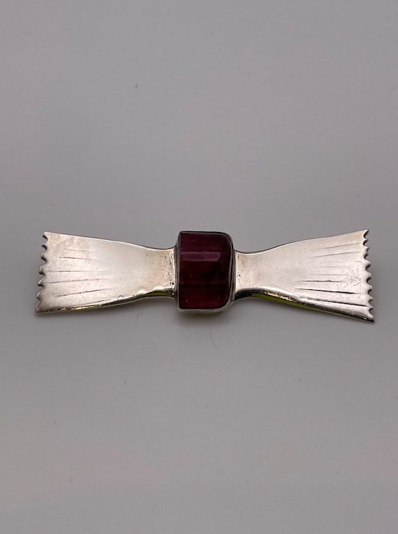 Vintage Sterling Silver Bow Pin with Gem Slice