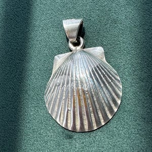 Vintage Mexico Sterling Silver Scallop Shell Pendant TN-49 Mermaid Life Ocean Statement