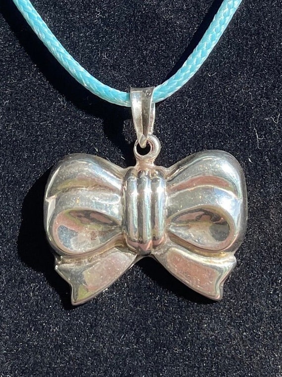 Vintage Sterling Silver Small Puffy Bow Pendant