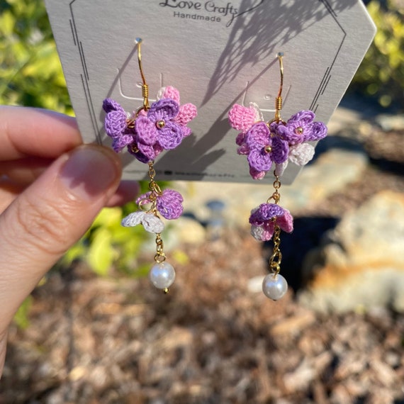 Purple and Pink Ombre Flower Cluster With Pearl Crochet Dangle