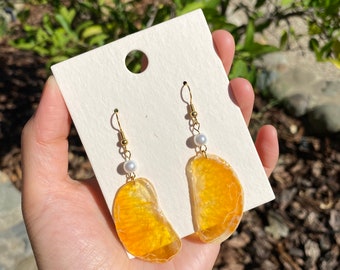 Real fruit dry pressed Mandarin orange/Mandarin orange Slice earrings/14k gold plated dangle earrings/Citrus jewelry/UV resin earrings