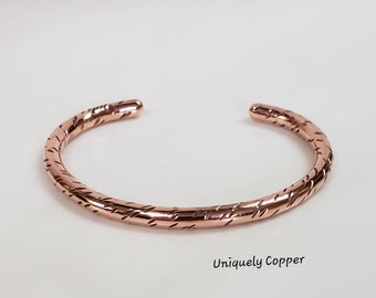 Bracelet en cuivre, manchette en cuivre, cadeau d’anniversaire en cuivre, cadeau pour elle, cadeaux d’épouse, 7e anniversaire, 22e anniversaire de mariage, bijoux en cuivre