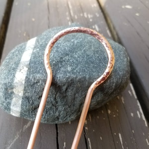 手打ち銅製ヘアフォーク：磨き仕上げのアップヘアピン