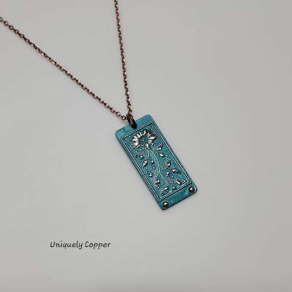 銅の緑青花模様のネックレス：妻への7周年記念ギフト - Etsy 日本