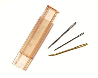 Clover Japan darning needle collection - 3 blunt tip needles for thick yarn in carrying case