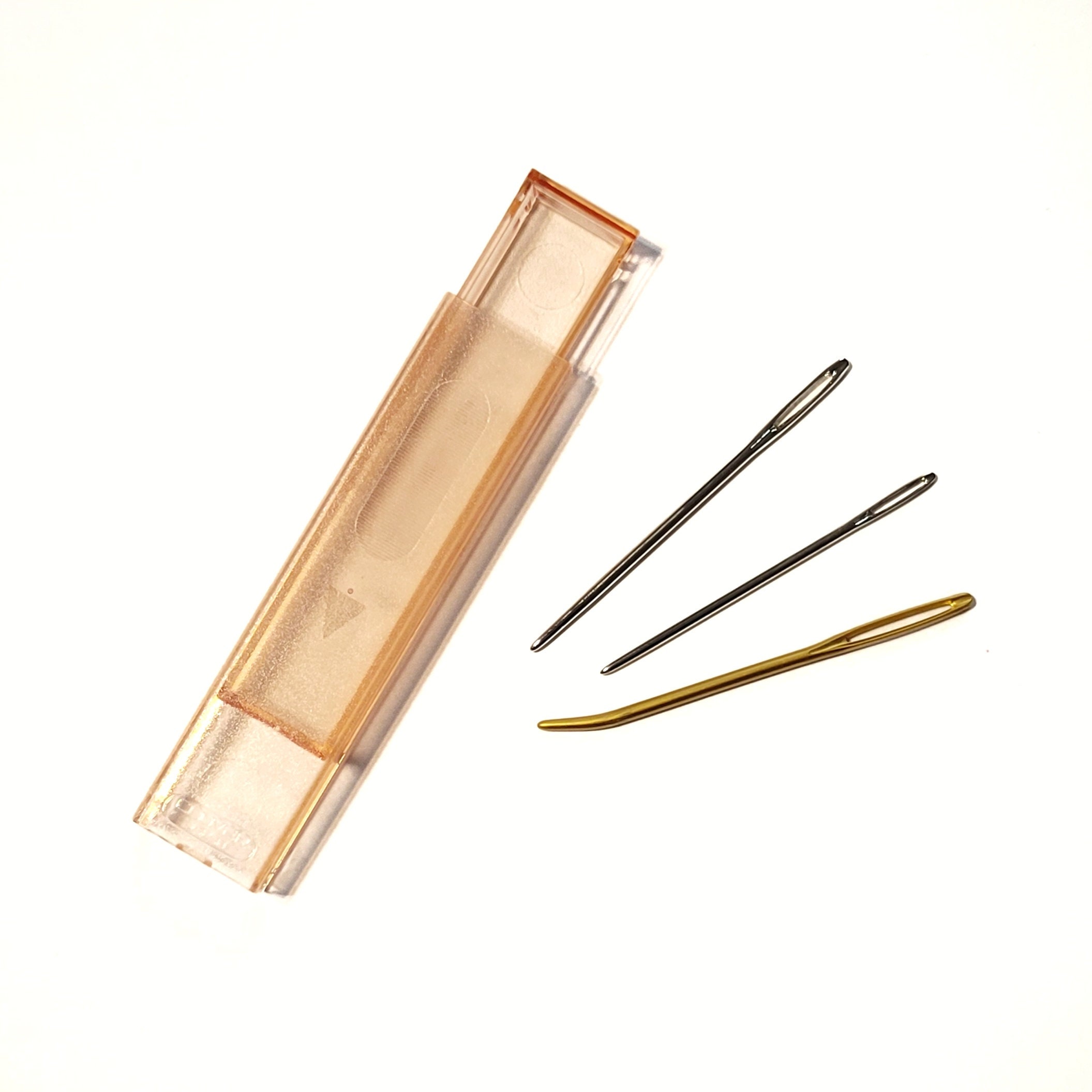 Clover Japan darning needle collection - 3 blunt tip needles for thick yarn  in carrying case