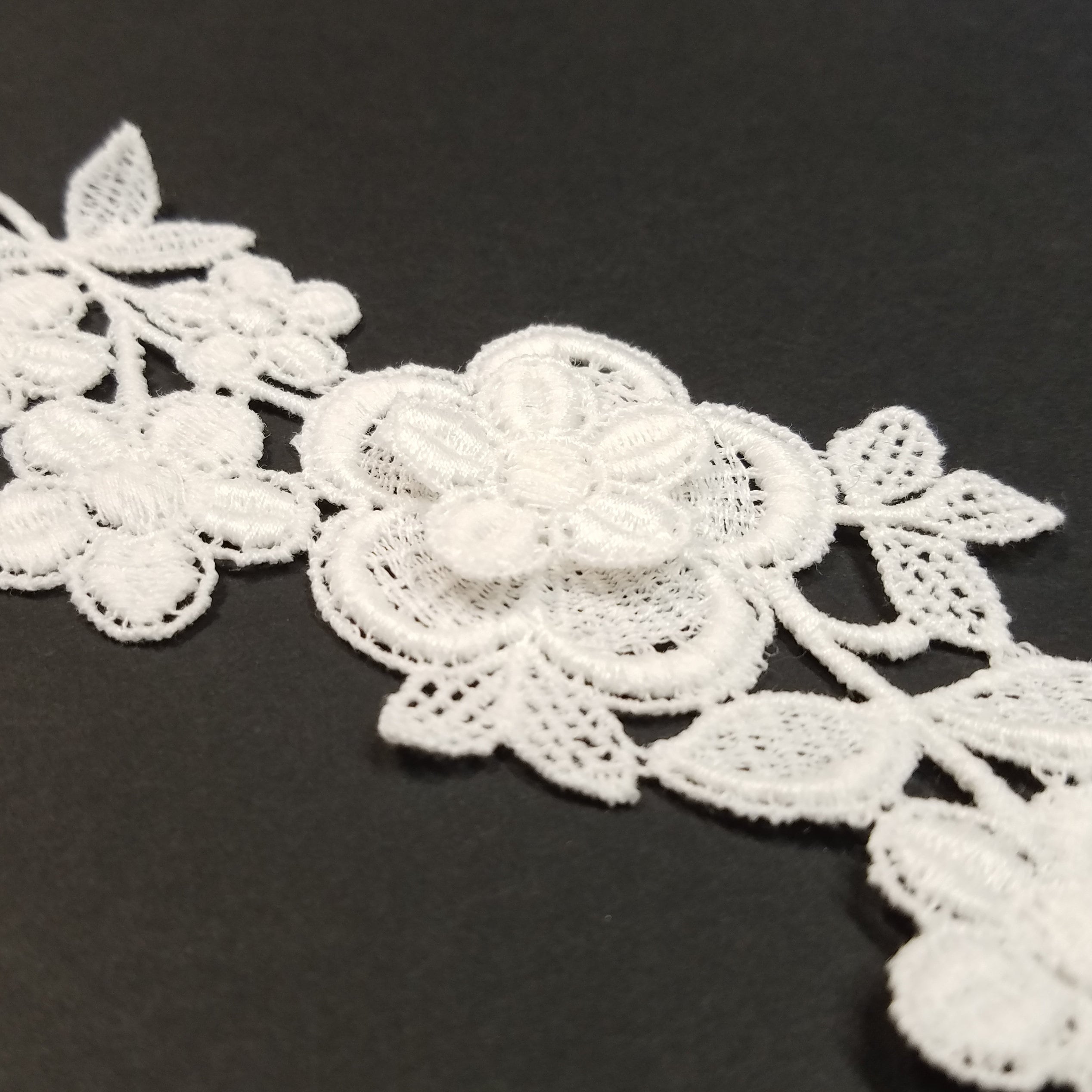 Vintage white floral venise lace trim by the yard