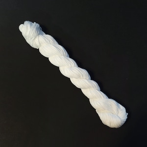 Un-dyed PFD Prepared for Dye Daruma 20/8 kogin thread - 100 meter skein